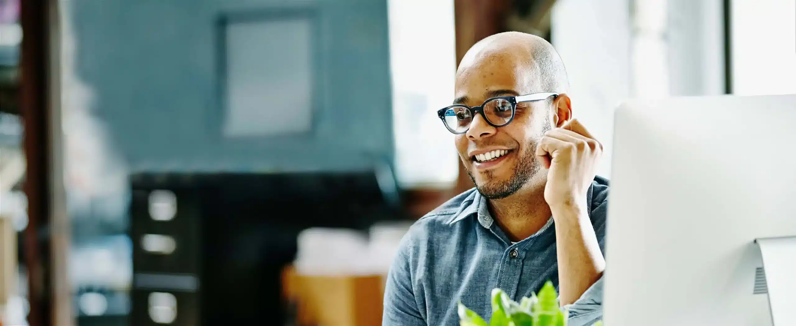 Man Smiling Computer