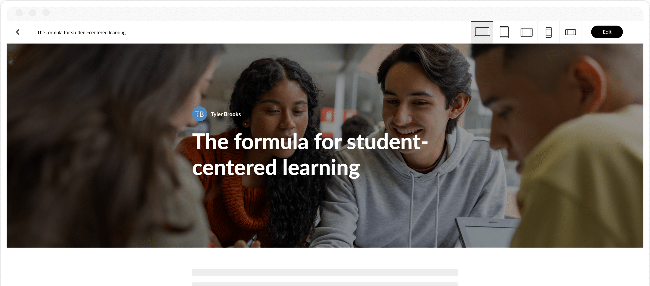 Articulate 360 interface showing the option to preview courses on a computer, a tablet, and a phone.